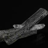 Epidote, Quartz<br />Fazenda Rubinho Pimenta Claim, Capelinha, Vale do Jequitinhonha, Minas Gerais, Brazil<br />7.3 x 1.8 cm<br /> (Author: am mizunaka)