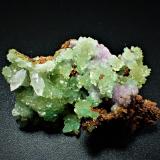 Austinite (variety cuprian austinite), Calcite<br />Ojuela Mine, Mapimí, Municipio Mapimí, Durango, Mexico<br />39 mm x 36 mm x 21 mm<br /> (Author: Don Lum)