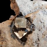 Quartz (variety Herkimer-style)<br />Middleville, Town of Newport, Herkimer County, New York, USA<br />30x15x15 mm<br /> (Author: Dany Mabillard)