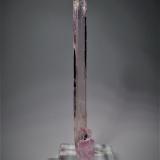 Spodumene (variety kunzite)<br />Laghman Province, Afghanistan<br />243 mm x 70 mm x 28 mm<br /> (Author: Don Lum)