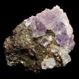 Sphalerite and Fluorite<br />Minerva I Mine, Ozark-Mahoning group, Cave-in-Rock Sub-District, Hardin County, Illinois, USA<br />42 mm x 36 mm x 23 mm<br /> (Author: Dany Mabillard)