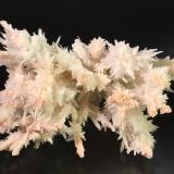 Calcite<br />Bisbee, Warren District, Mule Mountains, Cochise County, Arizona, USA<br />6.2 cm x 8.7 cm<br /> (Author: Michael Shaw)