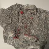 Cinabrio, Dolomita<br />Mina Siele, Monte Amiata, Piancastagnaio, Provincia Siena, Toscana, Italia<br />130 mm x 112 mm<br /> (Autor: Sante Celiberti)