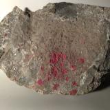 Cinabrio<br />Mina Siele, Monte Amiata, Piancastagnaio, Provincia Siena, Toscana, Italia<br />286 mm x 190 mm<br /> (Autor: Sante Celiberti)