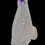 Cuarzo (variedad amatista)<br />Soavina, Distrito Betafo, Región Vakinankaratra, Madagascar<br />5,0 x 2,7 cm.<br /> (Autor: Xavier bordas)