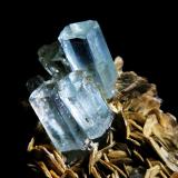 Berilo (variedad aguamarina)Shengus (Shingus), Distrito Roundu, Gilgit-Baltistan (Áreas del Norte), PaquistánCristal mayor de 2,5 x 1 cm. (Autor: Antonio P. López)
