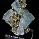 Beryl (variety aquamarine), Muscovite<br />Chumar Bakhoor, Hunza Valley, Nagar District, Gilgit-Baltistan (Northern Areas), Pakistan<br />190 mm x 144 mm x 100 mm<br /> (Author: Don Lum)