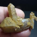 CuarzoMina Virgen de Gracia, Oliva de la Frontera, Comarca Sierra Suroeste, Badajoz, Extremadura, España6 x 3,5  cm. (Autor: javier ruiz martin)