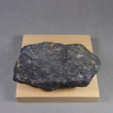 Ullmannita.<br />Siegen, Distrito Siegen-Wittgenstein, Arnsberg, Renania del Norte-Westfalia/Nordrhein-Westfalen, Alemania<br />8,8 x 4,7 x 3 cm. 428,5 g.<br /> (Autor: J. G. Alcolea)