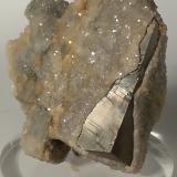 Pirita, Cuarzo<br />Mina Niccioleta, Massa Marittima, Provincia Grosseto, Toscana, Italia<br />63 x 57 mm<br /> (Autor: Sante Celiberti)