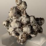 Pirita, Calcita<br />Mina Niccioleta, Massa Marittima, Provincia Grosseto, Toscana, Italia<br />35 x 37 mm<br /> (Autor: Sante Celiberti)