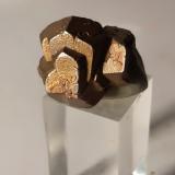 Pyrite<br />Brosso Mine, Cálea, Léssolo, Canavese District, Metropolitan City of Turin Province, Piedmont (Piemonte), Italy<br />17,6 x 18,2<br /> (Author: Sante Celiberti)