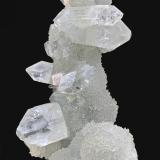 Fluorapophyllita-K (Apofilita)<br />Maharashtra, India<br />6,7 x 4,2 cm.<br /> (Autor: Xavier bordas)