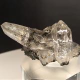 Quartz, Chlorite Group<br />Simplon railway tunnel (south section), Trasquera, Verbano-Cusio-Ossola Province, Piedmont (Piemonte), Italy<br />56,7 x 37,5 mm<br /> (Author: Sante Celiberti)