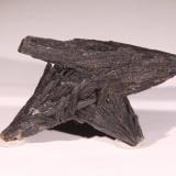 Kyanite<br />Ribeirão das Folhas, Minas Novas, Vale do Jequitinhonha, Minas Gerais, Brazil<br />73mm x 43mm x 11mm<br /> (Author: Firmo Espinar)