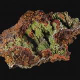 Conichalcita, Duftita, Austinita, Calcita<br />Mina Ojuela, Lugar San Juanito, Mapimí, Municipio Mapimí, Durango, México<br />12,1 x 7,1 cm.<br /> (Autor: Xavier bordas)