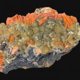 Cerusita, Barita<br />Mibladen (distrito minero Mibladen), Midelt, Provincia Midelt, Región Drâa-Tafilalet, Marruecos<br />13,1 x 8,5 cm<br /> (Autor: Xavier bordas)