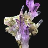 Cuarzo (variedad amatista)<br />Cerro de la Concordia, Piedra Parada (Las Vigas), Municipio Tatatila, Veracruz (Veracruz de Ignacio de la Llave), México<br />6,5 x ,8 cm.<br /> (Autor: Xavier bordas)