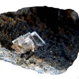 Barita.Corta Santa Matilde, grupo minero Berja, Las Herrerías, Sierra Almagrera, Cuevas del Almanzora, Comarca Levante Almeriense, Almería, Andalucía, España25x18 mm. (Autor: Jesus Franquesa Baucells)
