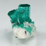 Beryl (variety emerald), Pyrite, Albite (variety cleavelandite)<br />Chivor mining district, Porvenir Mine, Municipio Chivor, Eastern Emerald Belt, Boyacá Department, Colombia<br />17mm x 12mm x 12mm, main xl=9mm<br /> (Author: Fiebre Verde)