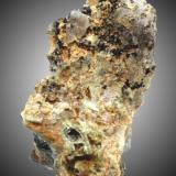 Cerusita<br />Mina de Vallclara, Mas de lAnglès, Vallclara, Comarca Conca de Barberà, Tarragona, Cataluña / Catalunya, España<br />23 x 17 x 13 mm.<br /> (Autor: José Luis Zamora)