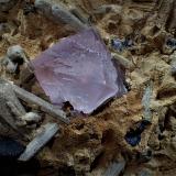 Fluorite, Genthelvite<br />Huanggang Mines, Hexigten Banner (Kèshíkèténg Qí), Chifeng (Ulanhad), Inner Mongolia Autonomous Region, China<br />18 cm x 13.2 cm x 10.3 cm<br /> (Author: Don Lum)