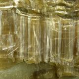 Anfibol (variedad crisotilo)Blue Sky Mine, Wittenoom Gorge, Gama Hamersley, Perth metropolitan area, Pilbara Region, Western Australia, Australia10 x 6 x 4 cm. (Autor: Felipe Abolafia)