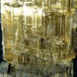 Anfibol (variedad crisotilo)<br />Mine Blue Sky, Wittenoom Gorge, Gama Hamersley, Perth área metropolitana, Región Pilbara, Australia Occidental, Australia<br />10 x 6 x 4 cm.<br /> (Autor: Felipe Abolafia)