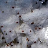 Ortoclasa [Orthoclasa] (variedad valencianita)Mina Valenciana, Guanajuato, Municipio Guanajuato, MéxicoCampo de visión 3 cm. (Autor: Antonio P. López)