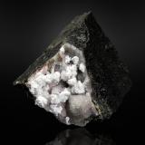 Gonnardita y Phillipsita-Ca<br />Volcanes del Campo de Calatrava, Ciudad Real, Comarca Campo de Calatrava, Castilla-La Mancha, España<br />6 x 5 cm.<br /> (Autor: Antonio P. López)