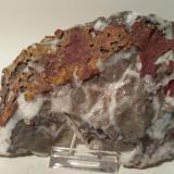 Celestina, Cinabrio<br />Mina Pietrineri, Monte Amiata, Castiglion d'Orcia, Provincia Siena, Toscana, Italia<br />150 x 95 mm<br /> (Autor: Sante Celiberti)