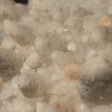 Dolomita pseudomórfica de Calcita a su vez pseudomorfica de Anhidrita, Pirita<br />Mina Campiano, Montieri, Provincia Grosseto, Toscana, Italia<br />250 x 120 mm<br /> (Autor: Sante Celiberti)