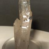 Anatase, QuartzGlaciar Brenva, Valle Veny, Macizo Monte Bianco (Macizo Mont Blanc), Courmayeur, Valle de Aosta (Val d'Aosta), Italia77 x 32 mm (Author: Sante Celiberti)