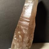 Cuarzo (variedad amatista), Pirita<br />Mina Gavorrano, Gavorrano, Provincia Grosseto, Toscana, Italia<br />165 x 56 mm<br /> (Autor: Sante Celiberti)