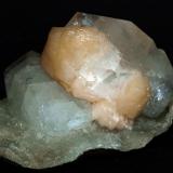 Fluorapophyllita-(K) (Apofilita), Stilbita-Ca (Estilbita-Ca)<br />India<br />12 x 8.5 cm<br /> (Autor: Pedro Antonio)