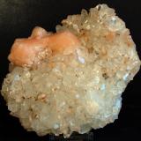 Fluorapophyllita-(K) (Apofilita), Stilbita-Ca (Estilbita-Ca)<br />India<br />13 x 11.5 cm<br /> (Autor: Pedro Antonio)