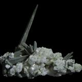 Quartz (variety prase)<br />Ganesh Himal, Dhading District, Bagmati Pradesh, Nepal<br />55 x 30 x 45 mm<br /> (Author: Rob Schnerr)