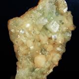 Fluorapophyllita-(K) ('Apofilita'), Stilbita-Ca (Estilbita-Ca)<br />India<br />12 x 8 cm<br /> (Autor: Pedro Antonio)