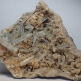 Celestina<br />Yacimiento de Celestinas, Torà, Comarca Solsonès, Lérida / Lleida, Cataluña / Catalunya, España<br />13 x 10 cm<br /> (Autor: Joan Niella)