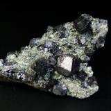 MagnetitaMina La Herrería, Burguillos del Cerro, Comarca Zafra-Río Bodión, Badajoz, Extremadura, España5 x 3 cm. (Autor: Antonio P. López)