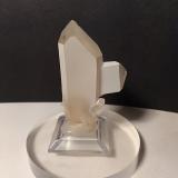 Quartz (variety japan law twin)<br />Miage Glacier, Veny Valley, Monte Bianco Massif (Mont Blanc Massif), Courmayeur, Aosta Valley (Val d'Aosta), Italy<br />52 x 33 mm<br /> (Author: Sante Celiberti)