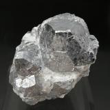 SkutteruditaBou Azzer mining district, Drâa-Tafilalet Region, Morocco4.2 × 4 × 2.8 cm. (Autor: Antonio P. López)