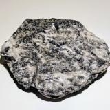 Magnesita<br />Cantera Azcárate (Azkarate), Eugui, Esteríbar, Comarca Auñamendi, Comunidad Foral de Navarra (Navarra), España<br />6,5 x 4,7 cm.<br /> (Autor: carles)