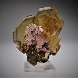 Barite, Dolomite<br />Warihuyn Hill, Puños, Miraflores District, Huamalíes Province, Huánuco Department, Peru<br />40 mm x 36 mm x 17 mm<br /> (Author: Don Lum)