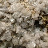 Chabazita<br />Túnel de la Mola, Sarroca de Bellera, Comarca Pallars Jussà, Lérida / Lleida, Cataluña / Catalunya, España<br />4 x 3 cm<br /> (Autor: Joan Niella)