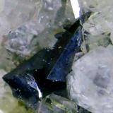 Freibergita<br />Mina Santa Catalina, Hiendelaencina, Comarca Serranía de Guadalajara, Guadalajara, Castilla-La Mancha, España<br />Cristales de 3 mm.<br /> (Autor: Antonio P. López)