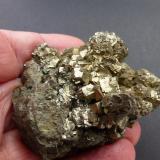 PiritaEl Cobre vein, El Cobre-Igualdad-Matacabras group of mines, Matacabras-Dehesa de las Yeguas, Bailén-Guarromán-Linares, Comarca Sierra Morena, Jaén, Andalusia, Spain7 x 5 cm. (Autor: javier ruiz martin)