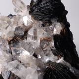 Hematites, Cuarzo<br />Mina Lechang, Lechang, Prefectura Shaoguan, Provincia Guangdong, China<br />160 x 118 mm<br /> (Autor: Sante Celiberti)