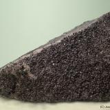 Magnesita (variedad giobertita)<br />Sorribes, Gósol, Comarca Berguedà, Lérida / Lleida, Cataluña / Catalunya, España<br />12 x 8 cm<br /> (Autor: Joan Niella)