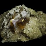 Calcite<br />Jalgaon District, Maharashtra, India<br />100 x 75 x 55 mm<br /> (Author: Rob Schnerr)